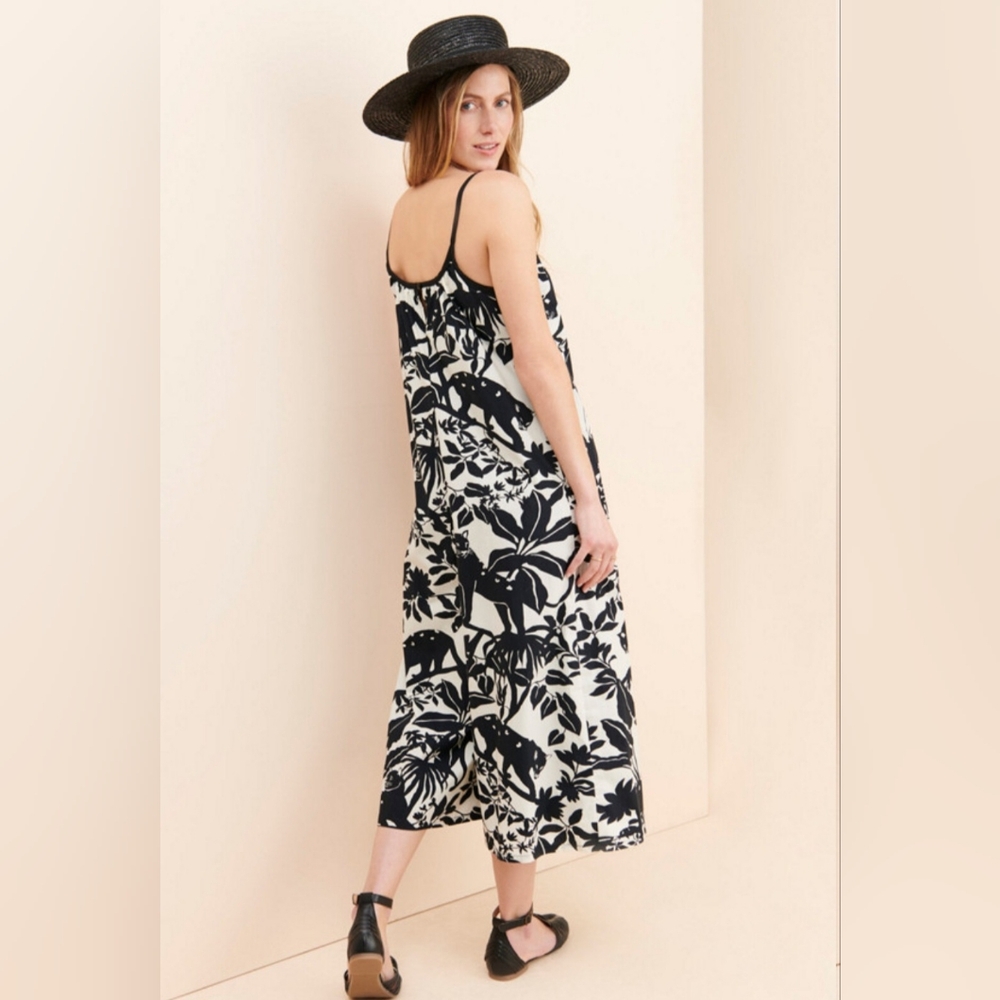 Anthropologie Maeve Chrysanthemum Jumpsuit NWOT, large